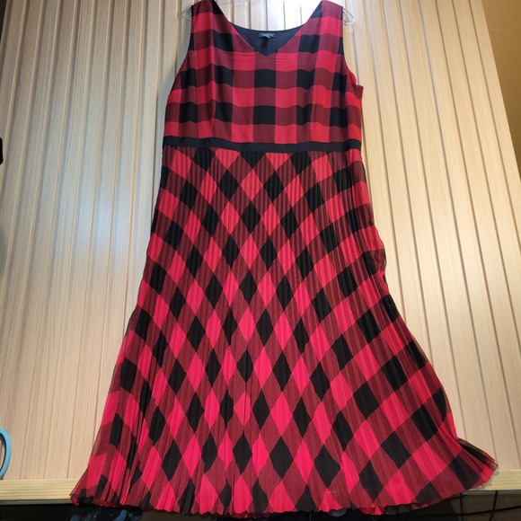 Talbots Dresses & Skirts - Talbots Red Black Buffalo Plaid Pleated V-Neck Sleeveless Midi Dress Womens 16